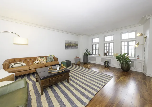 Listing Photo 5 - Condo for sale in building located at 415 W Aldine Ave, Chicago, IL 60657 - Unit #4C