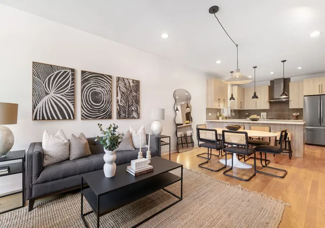 Listing Photo 2 - Condo for sale in building located at 1810 S Racine Ave, Chicago, IL 60608 - Unit #1