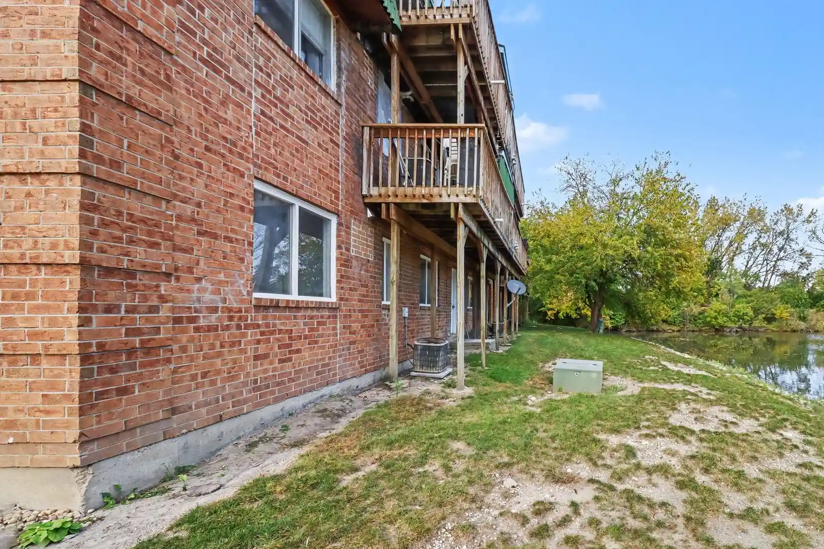 Listing Photo 16 - Condo for sale in 1995 Tall Oaks Dr located at 1995 Tall Oaks Dr, Aurora, IL 60505 - Unit #1A