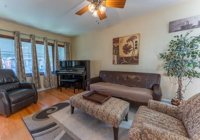 Photo 3 of Single family home for sale at 4210 N Overhill Ave, Norridge, IL 60706 | MLS# 12785108 | Listing updated on 2026-10-21