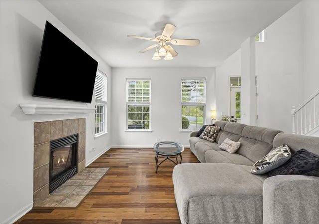 Photo 3 of Townhouse for sale at 204 Belle Vue Ct #A, Sugar Grove, IL 60554 | MLS# 12785113 | Listing updated on 2026-10-22