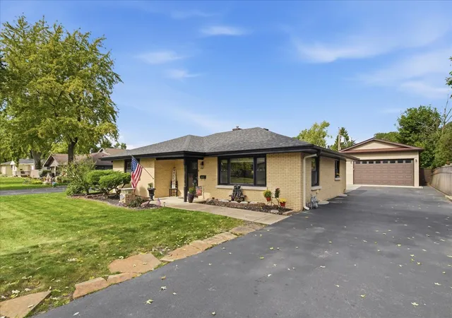 Photo 2 of Single family home for sale at (Undisclosed), Joliet, IL 60435 | MLS# 12785118 | Listing updated on 2026-10-20