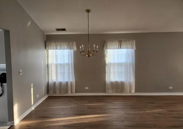 Photo 4 of Condo for sale at 184 White Branch Ct #184, Buffalo Grove, IL 60089 | MLS# 12785122 | Listing updated on 2026-10-28