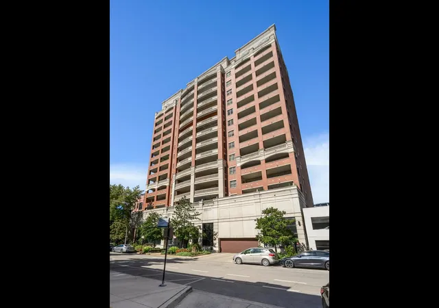 Condo for sale at 828 W Grace St #707, Chicago, IL 60613 | MLS# 12785133 | Listing updated on 2026-10-20