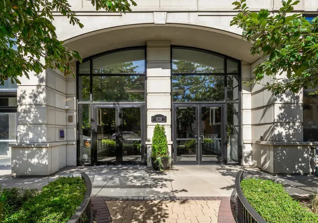 Photo 1 of Condo for sale at 828 W Grace St #707, Chicago, IL 60613 | MLS# 12785133 | Listing updated on 2026-10-20
