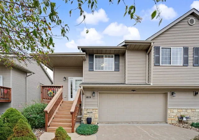 Townhouse for sale at 1619 E Lomar St, Eldridge, IA 52748 | MLS# 12785139