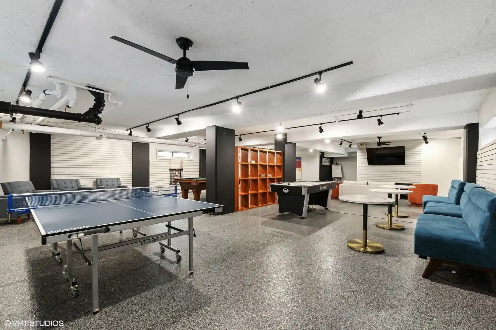 Listing Photo 25 - Condo for sale in 4970 N Marine Dr located at 4970 N Marine Dr, Chicago, IL 60640 - Unit #827