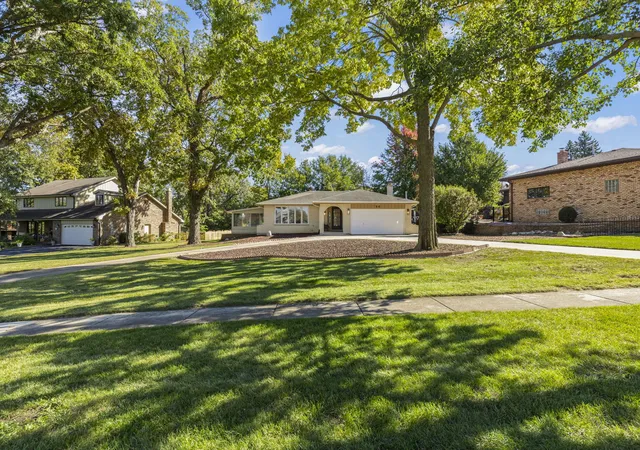 Photo 1 of Single family home for sale at 50 W Logan St, Lemont, IL 60439 | MLS# 12785151 | Listing updated on 2026-10-30