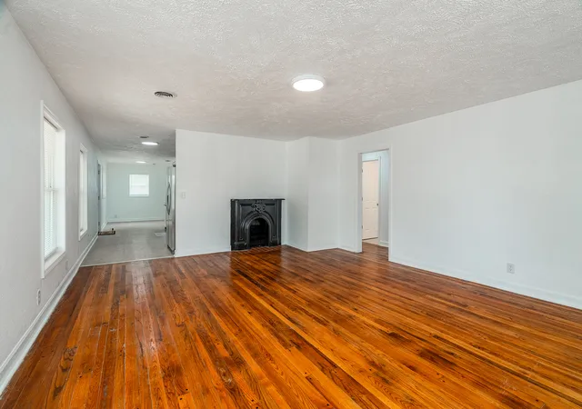 Photo 4 of Single family home for sale at 103 S Forest Ave, Carbondale, IL 62901 | MLS# 12785168 | Listing updated on 2026-10-22