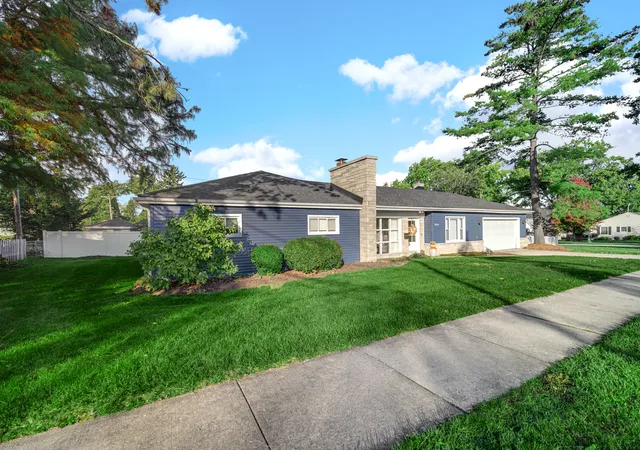 Photo 1 of Single family home for sale at 1414 N Scott St, Wheaton, IL 60187 | MLS# 12785180 | Listing updated on 2026-10-29
