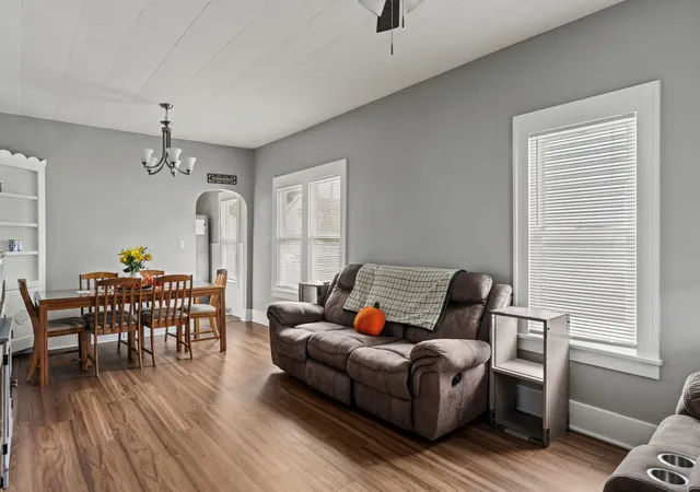 Photo 4 of Sale Pending at 1718 13th Avenue, Moline, IL 61265 | MLS# 12785189 | Listing updated on 2026-10-21