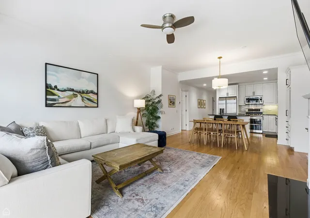 Photo 3 of Condo for sale at 508 W Melrose St #6C, Chicago, IL 60657 | MLS# 12785213 | Listing updated on 2026-10-20