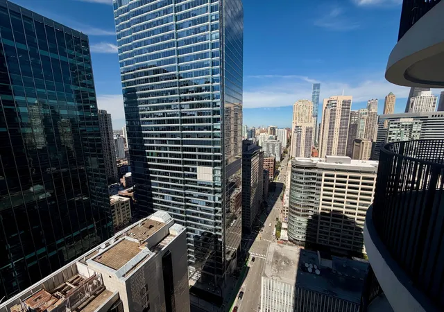 Photo 4 of Sale Pending at 300 N State St #3903, Chicago, IL 60654 | MLS# 12785226 | Listing updated on 2026-10-20