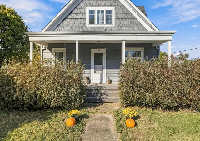 Photo 3 of Single family home for sale at 108 E Van Buren St, Philo, IL 61864 | MLS# 12785249 | Listing updated on 2026-10-28