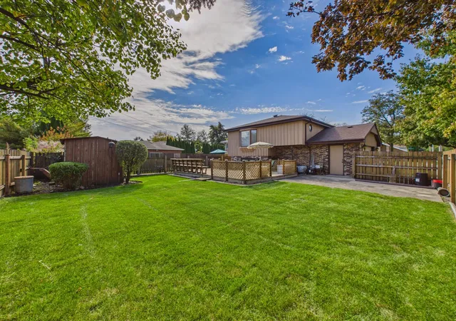 Photo 2 of Single family home for sale at 4501 Oak Ave, Brookfield, IL 60513 | MLS# 12785263 | Listing updated on 2026-10-21