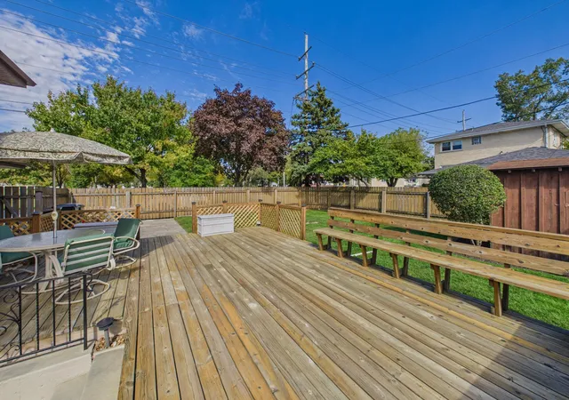 Photo 4 of Single family home for sale at 4501 Oak Ave, Brookfield, IL 60513 | MLS# 12785263 | Listing updated on 2026-10-21