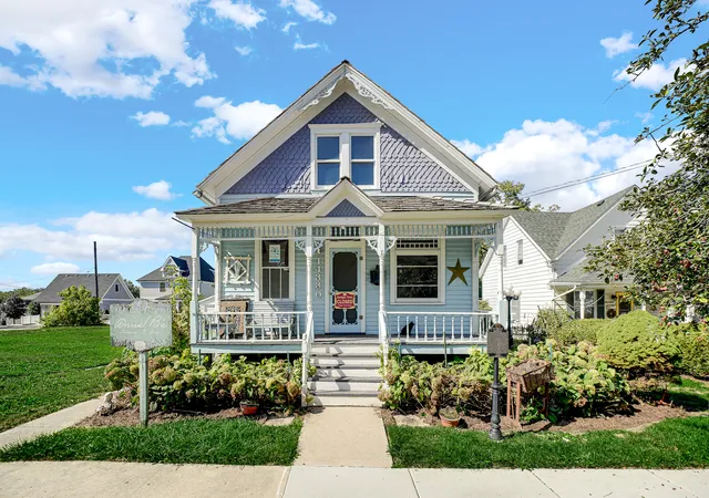 Photo 1 of Single family home for sale at 14330 Beacon Ave, Orland Park, IL 60462 | MLS# 12785280 | Listing updated on 2026-10-21