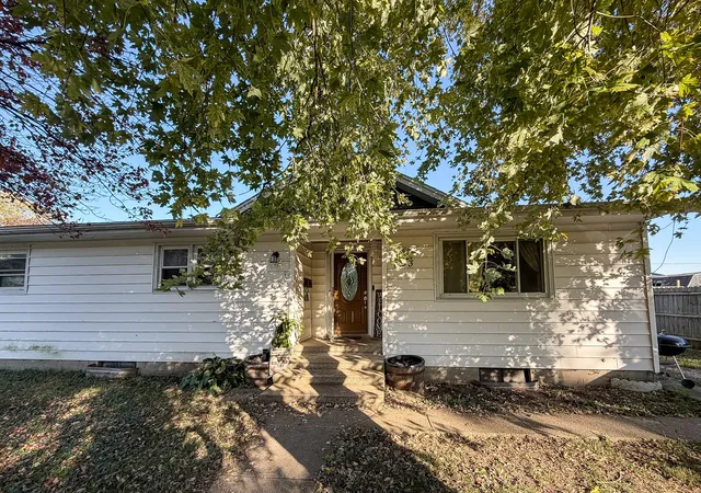 Photo 2 of Single family home for sale at 703 S East St, Homer, IL 61849 | MLS# 12785286 | Listing updated on 2026-10-27