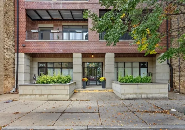 Condo for sale at 3418 W Foster Ave #202, Chicago, IL 60625 | MLS# 12785295