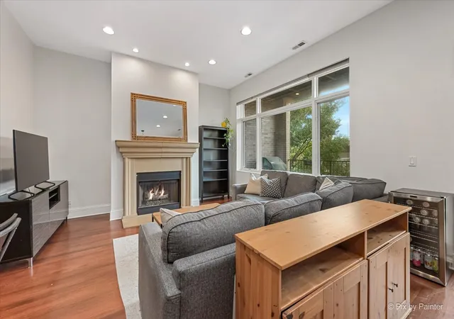 Photo 3 of Condo for sale at 3418 W Foster Ave #202, Chicago, IL 60625 | MLS# 12785295 | Listing updated on 2026-10-21
