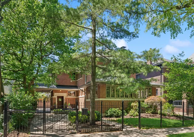 Single family home for sale at 4234 N Hazel St, Chicago, IL 60613 | MLS# 12785298