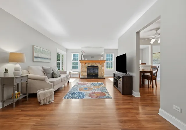 Listing Photo 4 - Condo for sale in building located at 513 Grn Brg Ln, Prospect Heights, IL 60070 - Unit #A