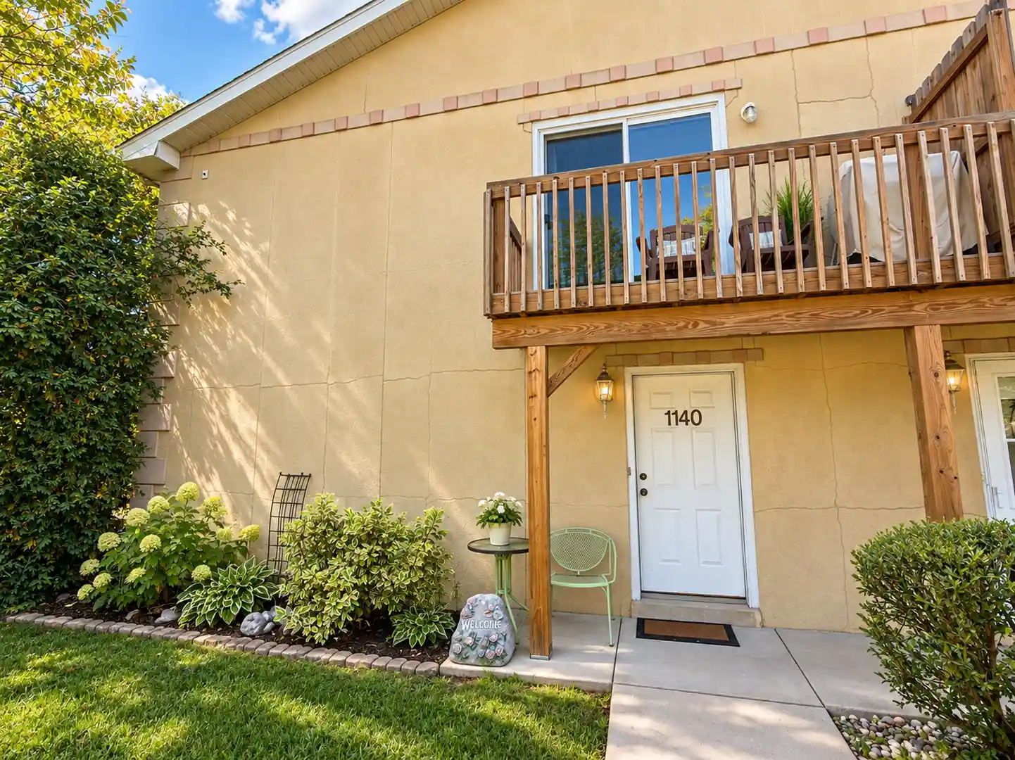 Listing Photo 17 - Condo for sale in 1140 Greenwood Cir located at 1140 Greenwood Cir, Woodstock, IL 60098 - Unit #1140