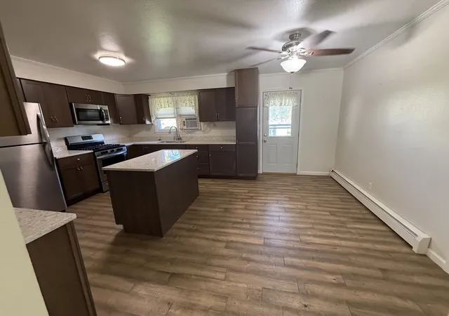 Photo 4 of Single family home for sale at 503 E Richardson St, Farmer City, IL 61842 | MLS# 12785309 | Listing updated on 2026-10-21