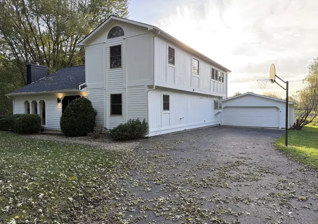 Photo 1 of Single family home for sale at 26830 N Huston Ave, Wauconda, IL 60084 | MLS# 12785315 | Listing updated on 2026-10-14