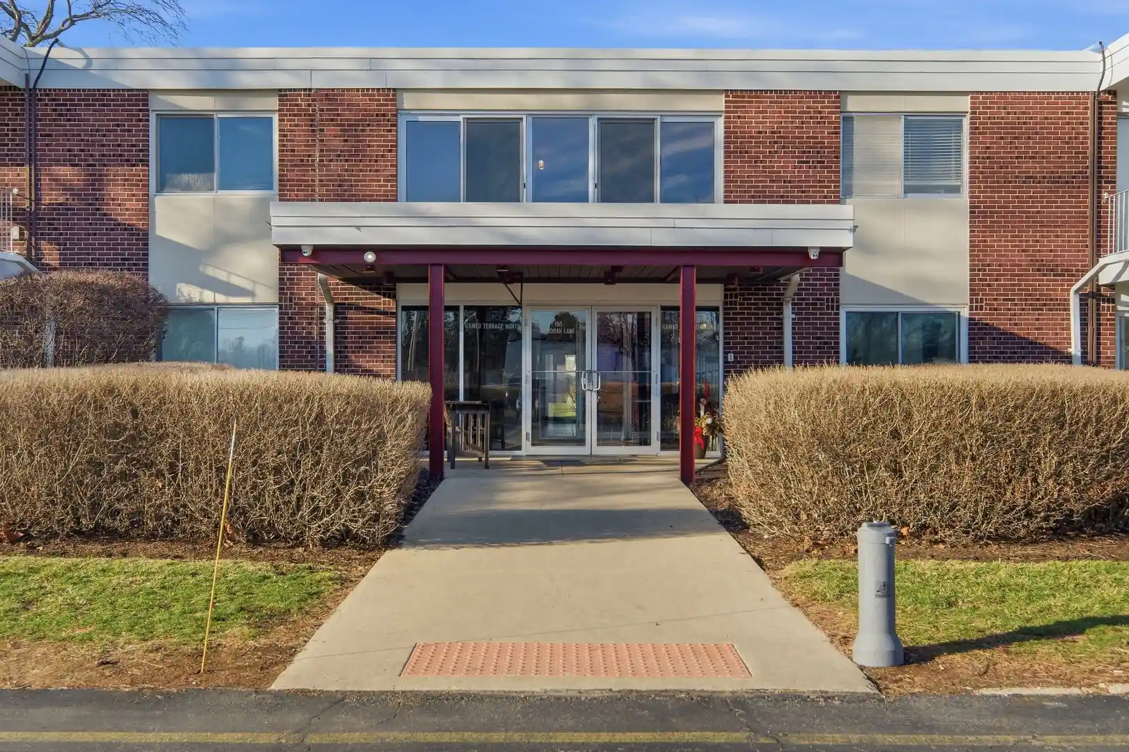 Listing Photo 1 - Condo for sale in 100 Deborah Ln located at 100 Deborah Ln, Wheeling, IL 60090 - Unit #28B