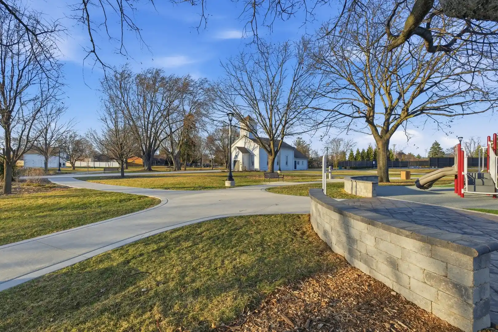 Listing Photo 24 - Condo for sale in 100 Deborah Ln located at 100 Deborah Ln, Wheeling, IL 60090 - Unit #28B
