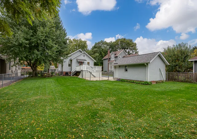Photo 3 of Single family home for sale at 341 Harrison St, West Chicago, IL 60185 | MLS# 12785366 | Listing updated on 2026-10-21