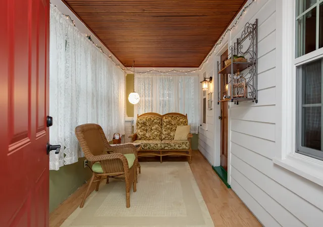 Photo 4 of Single family home for sale at 341 Harrison St, West Chicago, IL 60185 | MLS# 12785366 | Listing updated on 2026-10-21