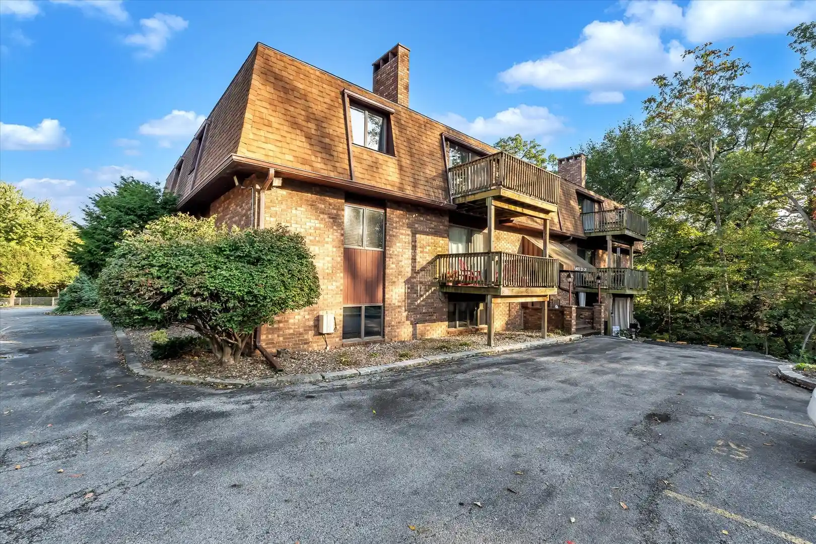 Listing Photo 2 - Condo for sale in 3626 38th St located at 3626 38th St, Rock Island, IL 61201 - Unit #24