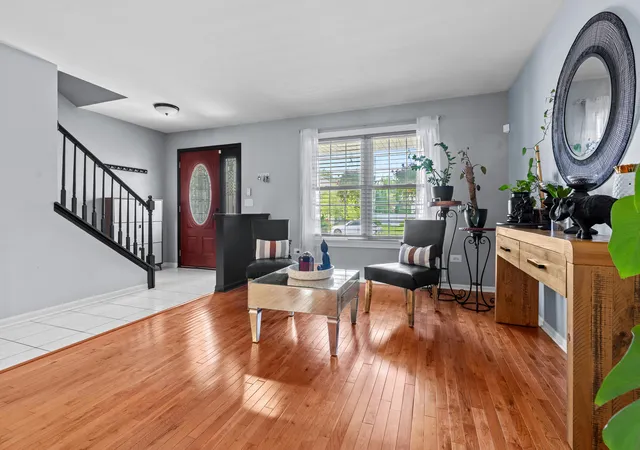 Photo 3 of Single family home for sale at 22537 W Bass Lake Rd, Plainfield, IL 60544 | MLS# 12785408 | Listing updated on 2026-10-20