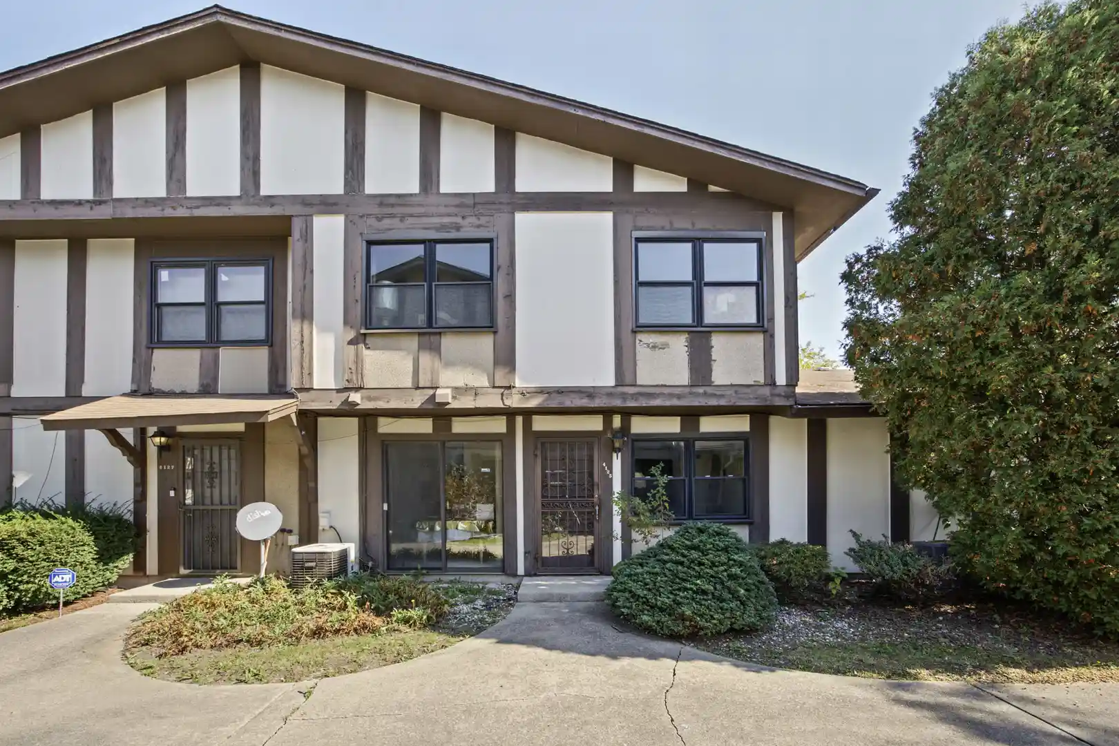 Listing Photo 1 - Condo for sale in 4125 191st Ct located at 4125 191st Ct, Country Club Hills, IL 60478 - Unit 4125 191st Court