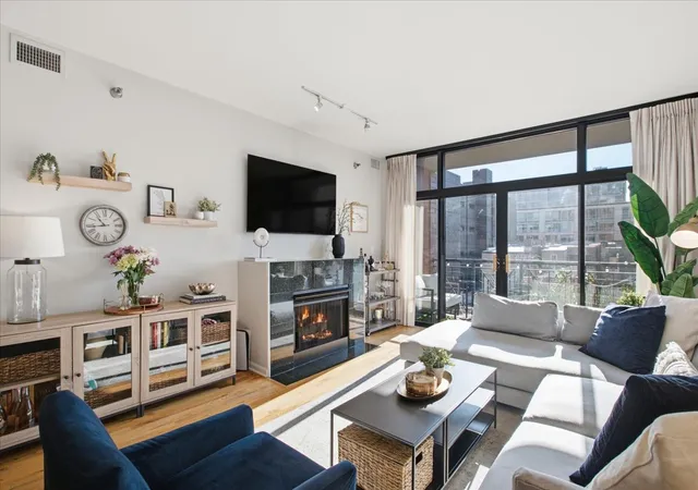 Photo 2 of Condo for sale at 3232 N Halsted St #D406, Chicago, IL 60657 | MLS# 12785432 | Listing updated on 2026-10-21