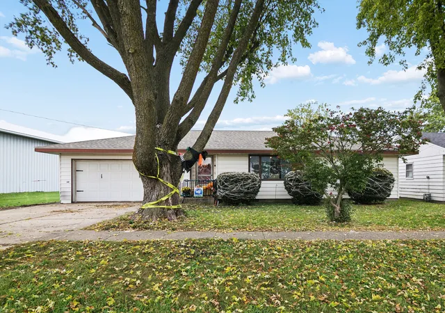 Photo 1 of Single family home for sale at 105 E Charles St, Ashkum, IL 60911 | MLS# 12785442 | Listing updated on 2026-10-29