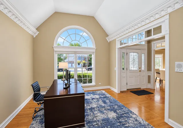 Photo 2 of Single family home for sale at 937 Saint Andrews Cir, Geneva, IL 60134 | MLS# 12785443 | Listing updated on 2026-10-22