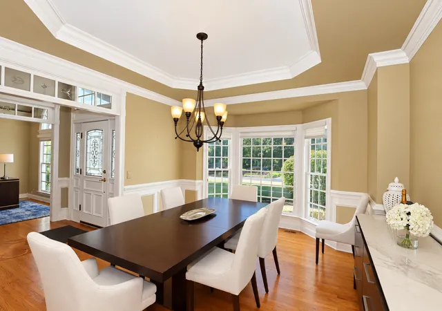 Photo 4 of Single family home for sale at 937 Saint Andrews Cir, Geneva, IL 60134 | MLS# 12785443 | Listing updated on 2026-10-22
