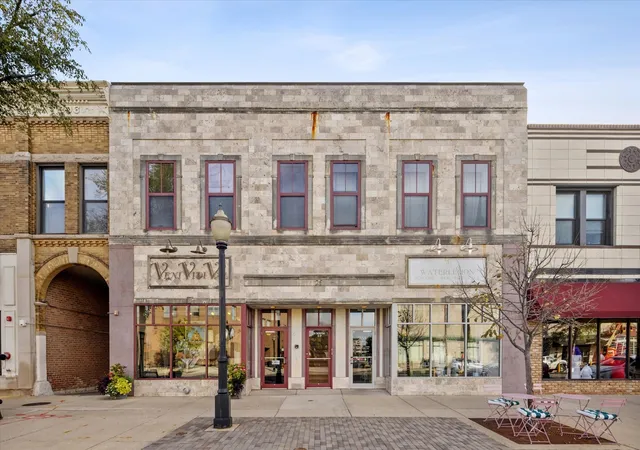 Condo for sale at 25 S La Grange Rd #D, La Grange, IL 60525 | MLS# 12785495