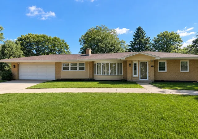 Single family home for sale at 1415 Burr Oak Dr, Glenview, IL 60025 | MLS# 12785499