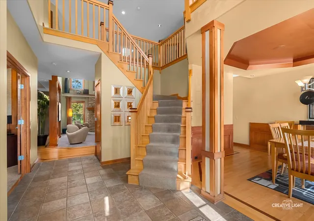 Photo 3 of Single family home for sale at 73 N Forestview Ln, Aurora, IL 60502 | MLS# 12785501 | Listing updated on 2026-10-22