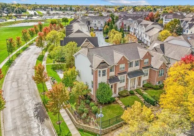 Photo 4 of Townhouse for sale at 1671 Maple Ave, Hanover Park, IL 60133 | MLS# 12785504 | Listing updated on 2026-10-22