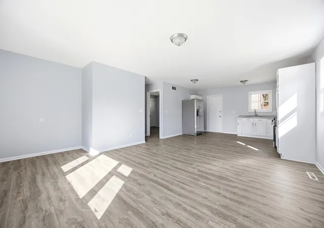 Photo 3 of Single family home for sale at 7902 E Maplewood Dr, Wonder Lake, IL 60097 | MLS# 12785522 | Listing updated on 2026-10-22