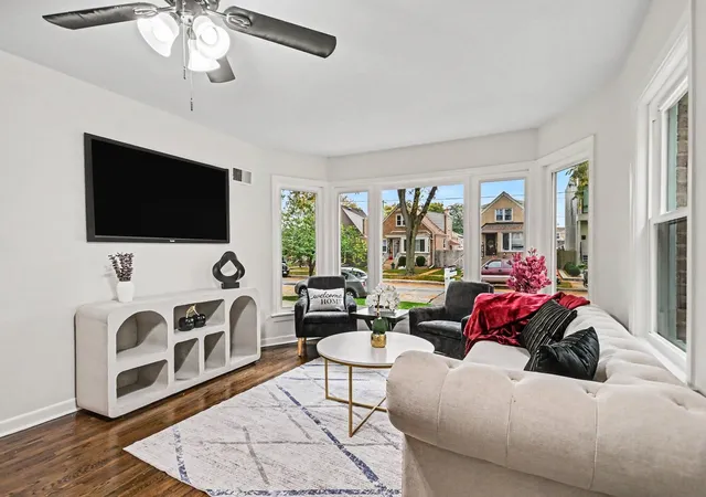 Photo 4 of Single family home for sale at 3440 N Plainfield Ave, Chicago, IL 60634 | MLS# 12785546 | Listing updated on 2026-10-16