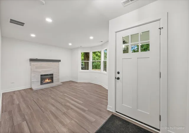 Photo 2 of Single family home for sale at 23475 N Summit Dr, Barrington, IL 60010 | MLS# 12785588 | Listing updated on 2026-10-21