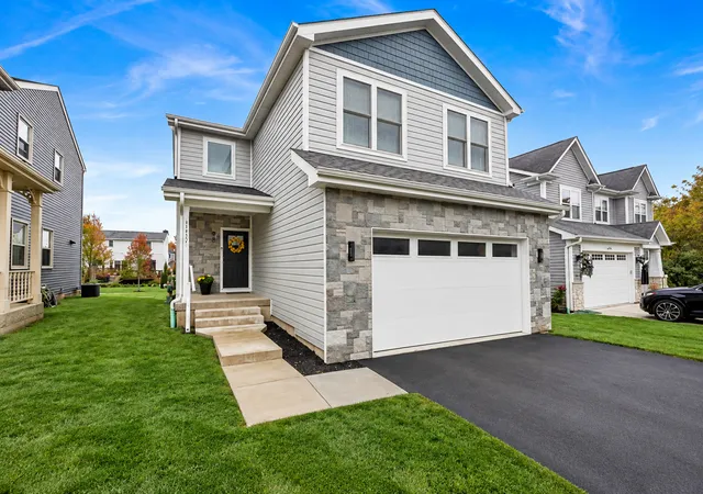 Photo 1 of Single family home for sale at 23455 N Overhill Dr, Lake Zurich, IL 60047 | MLS# 12785600 | Listing updated on 2026-10-22