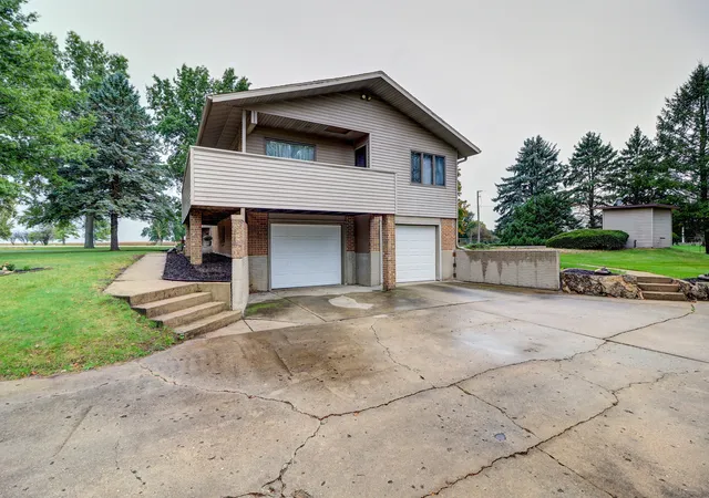 Photo 2 of Single family home for sale at 3801 19th Avenue, Sterling, IL 61081 | MLS# 12785608 | Listing updated on 2026-10-22