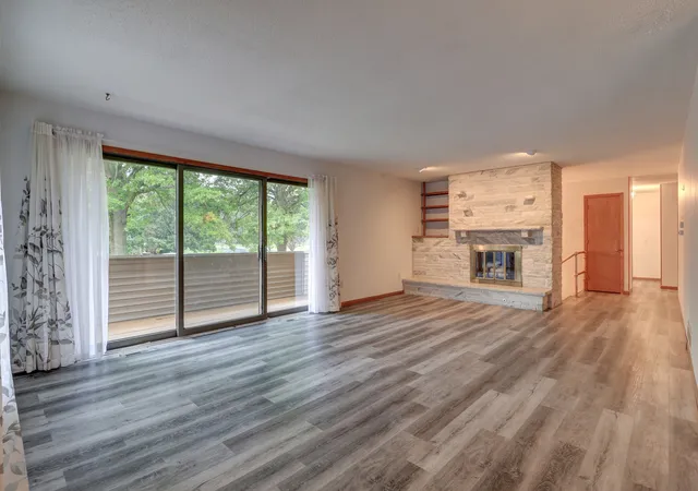 Photo 3 of Single family home for sale at 3801 19th Avenue, Sterling, IL 61081 | MLS# 12785608 | Listing updated on 2026-10-22